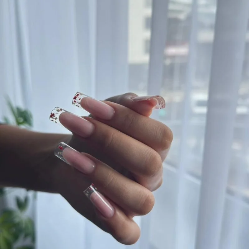 Manichiură profesională unghii gel — AT Nail Academy Ploiești