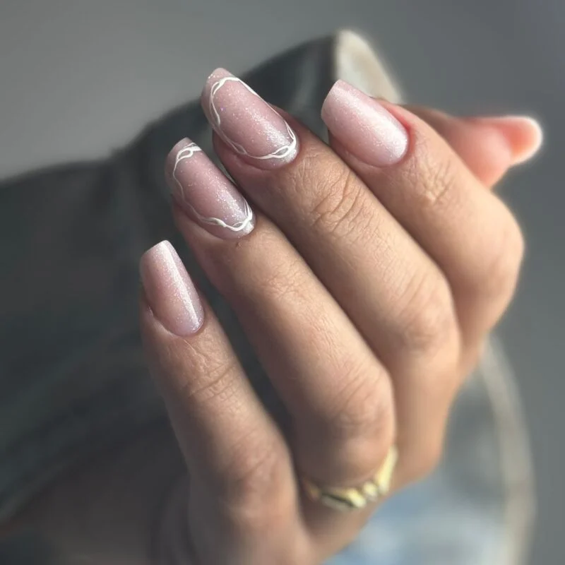 Manichiură profesională unghii gel — AT Nail Academy Ploiești