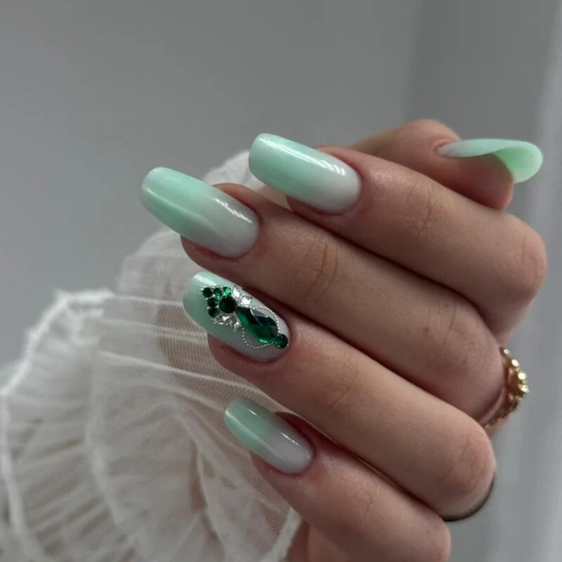 Manichiură profesională unghii gel — AT Nail Academy Ploiești
